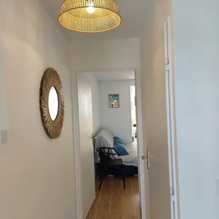 Avec Loggia En Front De Et Superbe Vue