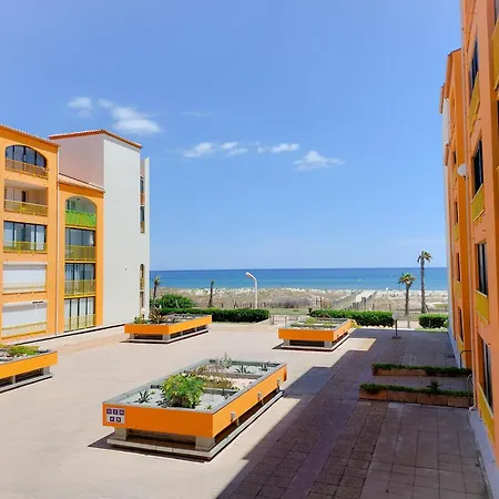 Avec Loggia En Front De Et Superbe Vue * Le Barcarès