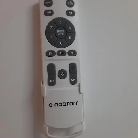 Avec Loggia En Front De Et Superbe Vue Apartamento